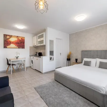 Downtown Victoria By Citybookings Apartment Bukarest