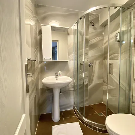 Downtown Victoria By Citybookings Apartamento Bucarest