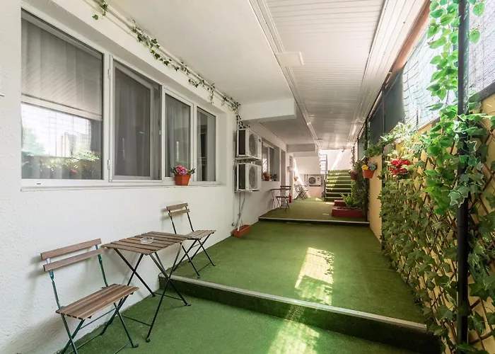 Downtown Victoria By Citybookings