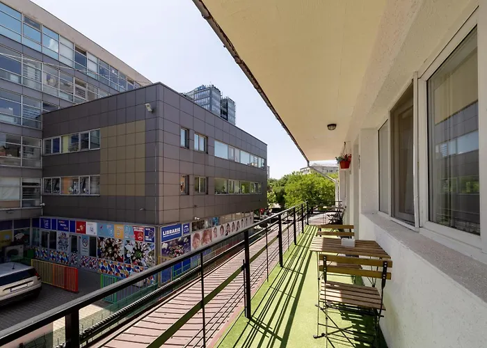 Downtown Victoria By Citybookings Apartment