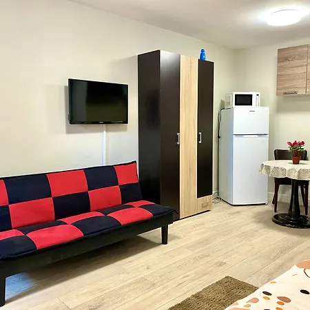 Downtown Victoria By Citybookings * Bukareszt