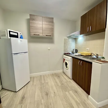 Downtown Victoria By Citybookings