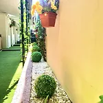 Downtown Victoria By Citybookings