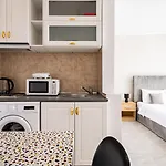 Downtown Victoria By Citybookings Apartman